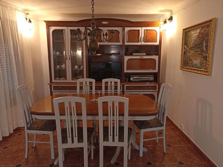 Casa Acogedora Con Barbacoa Vila Miravet Exterior foto